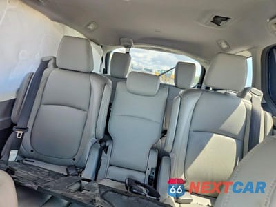 Zdjęcie 10 z 13 samochodu: 2019 HONDA ODYSSEY EXL VIN:5FNRL6H77KB080436 - miniatura