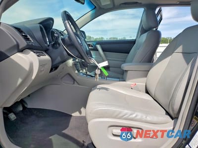 Zdjęcie 7 z 13 samochodu: 2012 TOYOTA HIGHLANDER SE VIN:5TDBK3EH6CS169430 - miniatura