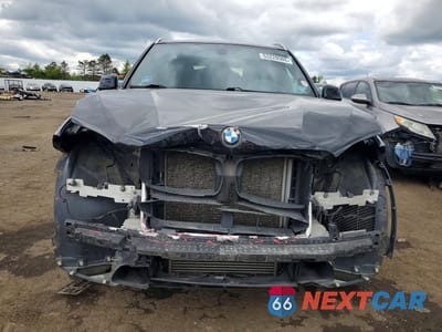 Piąte zdjęcie samochodu w środku: 2017 BMW X5 XDRIVE35I VIN:5UXKR0C37H0V81561 - miniatura