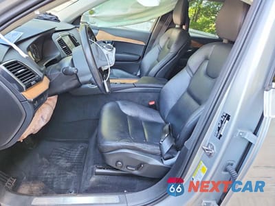 Zdjęcie 7 z 12 samochodu: 2022 VOLVO XC90 T5 MOMENTUM VIN:YV4102PK5N1787551 - miniatura