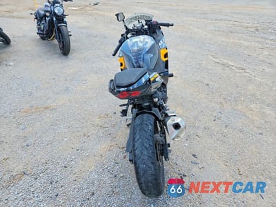 Czwarte zdjęcie samochodu z boku: 2018 KAWASAKI EX400 VIN:JKAEXKG18JDA02369 - miniatura
