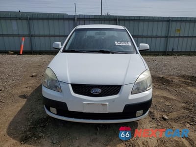 Piąte zdjęcie samochodu w środku: 2008 KIA RIO 5 SX VIN:KNADE163686345971 - miniatura
