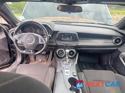 Zdjęcie 9 z 10 samochodu: 2018 CHEVROLET CAMARO LT VIN:1G1FB1RX5J0178829 - miniatura