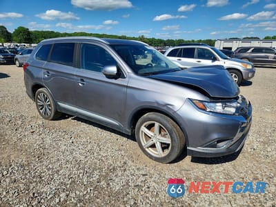 Czwarte zdjęcie samochodu z boku: 2020 MITSUBISHI OUTLANDER SE VIN:JA4AD3A31LJ000200 - miniatura