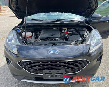 Zdjęcie 7 z 10 samochodu: 2020 FORD ESCAPE SE VIN:1FMCU9G66LUA20651 - miniatura