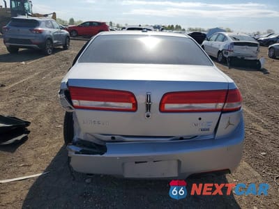 Zdjęcie 6 z 12 samochodu: 2010 LINCOLN MKZ VIN:3LNHL2JC6AR627118 - miniatura
