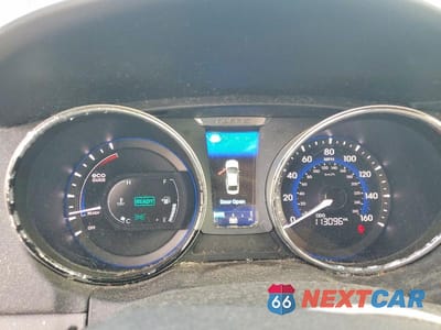 Zdjęcie 9 z 12 samochodu: 2013 HYUNDAI SONATA HYBRID VIN:KMHEC4A44DA096703 - miniatura