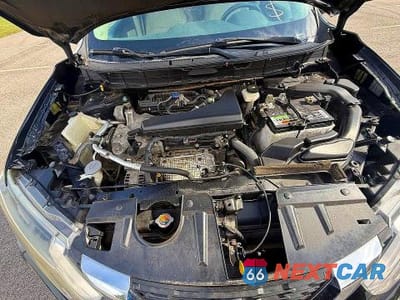 Zdjęcie 7 z 10 samochodu: 2017 NISSAN ROGUE SV VIN:5N1AT2MV8HC817543 - miniatura