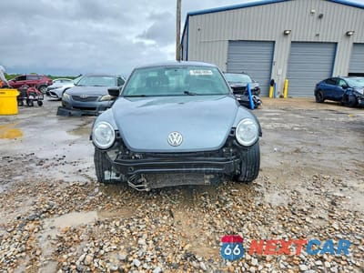 Piąte zdjęcie samochodu w środku: 2017 VOLKSWAGEN BEETLE 1.8T VIN:3VWF17AT5HM624603 - miniatura