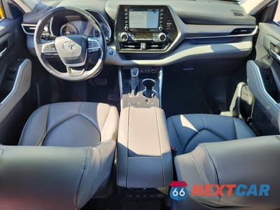 Zdjęcie 8 z 13 samochodu: 2022 TOYOTA HIGHLANDER HYBRID XLE VIN:5TDHBRCH4NS543312 - miniatura