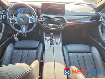 Zdjęcie 8 z 13 samochodu: 2021 BMW 530 I VIN:WBA53BH0XMCF99586 - miniatura