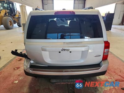 Zdjęcie 6 z 12 samochodu: 2011 JEEP PATRIOT SPORT VIN:1J4NT1GBXBD249700 - miniatura