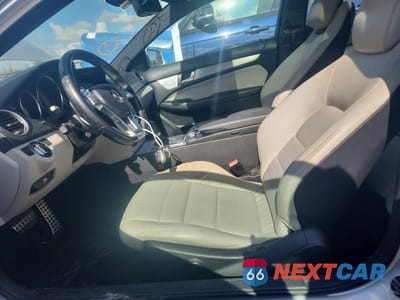 Zdjęcie 7 z 12 samochodu: 2012 MERCEDES-BENZ C 250 VIN:WDDGJ4HB0CF765726 - miniatura