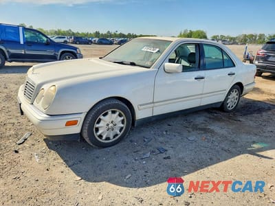 1999 MERCEDES-BENZ E 320 WDBJF65H7XA728938 - główne zdjęcie licytacji z USA - miniatura