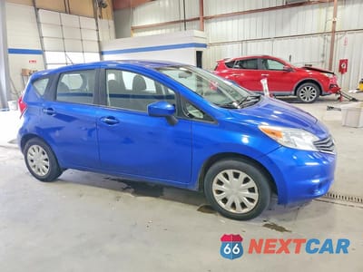 Czwarte zdjęcie samochodu z boku: 2016 NISSAN VERSA NOTE SV VIN:3N1CE2CP5GL388989 - miniatura