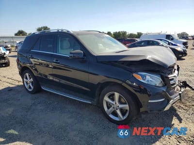 Czwarte zdjęcie samochodu z boku: 2019 MERCEDES-BENZ GLE 400 4MATIC VIN:4JGDA5GB6KB212083 - miniatura