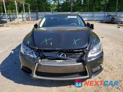 Piąte zdjęcie samochodu w środku: 2015 LEXUS LS 460L VIN:JTHGL5EF0F5055767 - miniatura