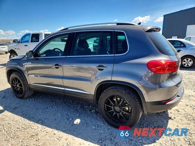 Drugie zdjęcie samochodu z przodu: 2012 VOLKSWAGEN TIGUAN S VIN:WVGAV7AX3CW006303 - miniatura