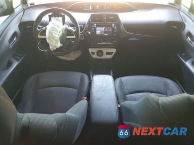 Zdjęcie 8 z 12 samochodu: 2016 TOYOTA PRIUS TWO VIN:JTDKBRFU4G3010864 - miniatura