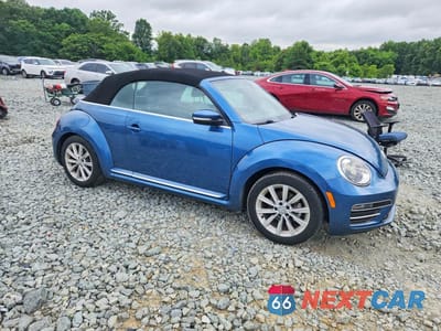 Czwarte zdjęcie samochodu z boku: 2019 VOLKSWAGEN BEETLE S VIN:3VW5DAAT7KM509590 - miniatura