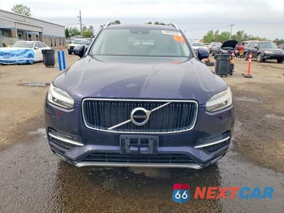 Piąte zdjęcie samochodu w środku: 2016 VOLVO XC90 T6 VIN:YV4A22PK9G1077744 - miniatura