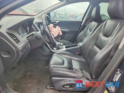 Zdjęcie 7 z 13 samochodu: 2015 VOLVO XC60 T6 PREMIER VIN:YV449MDK9F2676810 - miniatura