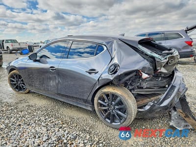 Drugie zdjęcie samochodu z przodu: 2022 MAZDA 3 PREMIUM VIN:JM1BPBML9N1502740 - miniatura