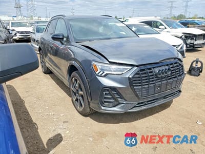 Czwarte zdjęcie samochodu z boku: 2025 AUDI Q3 PREMIUM PLUS S LINE 45 VIN:WA1EECF35S1084320 - miniatura