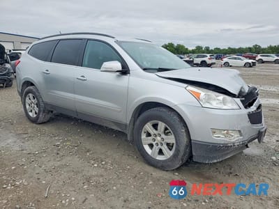 Czwarte zdjęcie samochodu z boku: 2012 CHEVROLET TRAVERSE LT VIN:1GNKRGED0CJ196305 - miniatura
