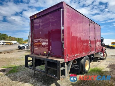 Czwarte zdjęcie samochodu z boku: 2014 INTERNATIONAL 4300 BOX TRUCK VIN:3HAMMAAN8EL766621 - miniatura