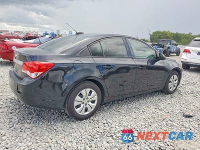 Trzecie zdjęcie samochodu z tyłu: 2015 CHEVROLET CRUZE LS VIN:1G1PA5SH7F7213337 - miniatura