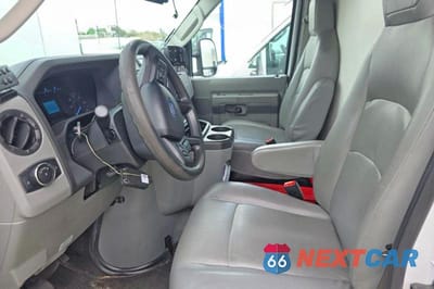 Zdjęcie 11 z 14 samochodu: 2023 FORD ECONOLINE E350 SUPER DUTY CUTAWAY VAN VIN:1FDWE3FK6PDD14711 - miniatura