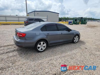 Trzecie zdjęcie samochodu z tyłu: 2015 VOLKSWAGEN JETTA SE VIN:3VWB17AJ0FM412749 - miniatura