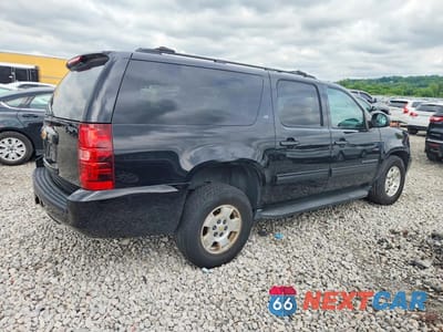 Trzecie zdjęcie samochodu z tyłu: 2014 CHEVROLET SUBURBAN C1500 LT VIN:1GNSCJE07ER199489 - miniatura