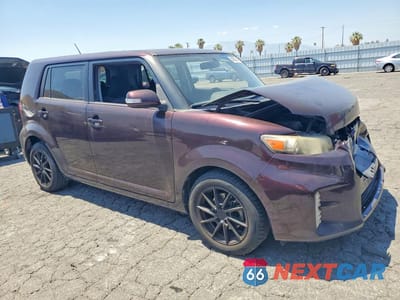 Czwarte zdjęcie samochodu z boku: 2013 TOYOTA SCION XB VIN:JTLZE4FE7DJ036405 - miniatura