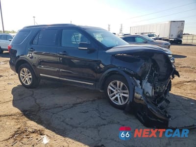 Czwarte zdjęcie samochodu z boku: 2018 FORD EXPLORER XLT VIN:1FM5K8D86JGC04398 - miniatura