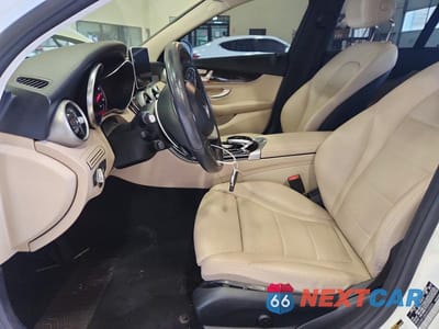 Zdjęcie 7 z 12 samochodu: 2018 MERCEDES-BENZ C 300 VIN:WDDWF4JB8JR335834 - miniatura