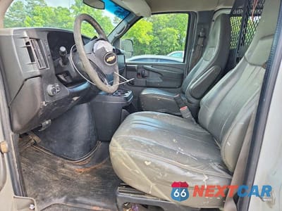 Zdjęcie 7 z 12 samochodu: 2013 CHEVROLET EXPRESS G2500 VIN:1GCWGFBA8D1113791 - miniatura