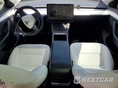 Zdjęcie 8 z 12 samochodu: 2023 TESLA MODEL Y VIN:7SAYGDEE6PA182115 - miniatura