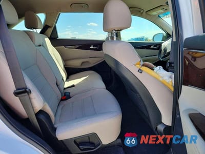 Zdjęcie 11 z 14 samochodu: 2018 KIA SORENTO LX VIN:5XYPGDA30JG408990 - miniatura