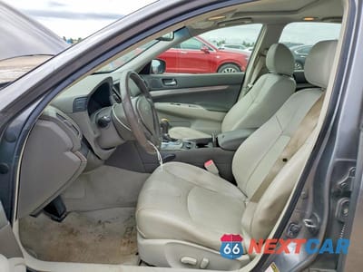 Zdjęcie 7 z 12 samochodu: 2015 INFINITI Q40 BASE VIN:JN1CV6AP1FM503408 - miniatura
