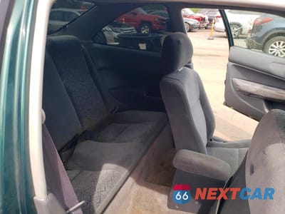 Zdjęcie 10 z 13 samochodu: 2000 HONDA CIVIC EX VIN:1HGEJ8247YL050326 - miniatura