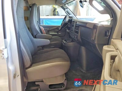 Zdjęcie 7 z 13 samochodu: 2022 CHEVROLET EXPRESS G2500 VIN:1GCWGAF79N1195887 - miniatura