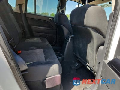 Zdjęcie 10 z 12 samochodu: 2011 JEEP COMPASS SPORT VIN:1J4NT1FB1BD260778 - miniatura