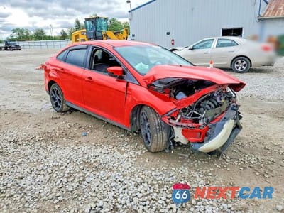 Czwarte zdjęcie samochodu z boku: 2014 FORD FOCUS SE VIN:1FADP3F20EL275564 - miniatura
