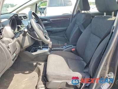 Zdjęcie 7 z 14 samochodu: 2017 HONDA FIT EX VIN:JHMGK5H77HS013348 - miniatura
