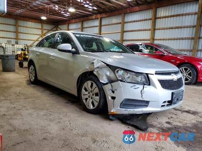 Czwarte zdjęcie samochodu z boku: 2013 CHEVROLET CRUZE LT VIN:1G1PC5SB9D7134707 - miniatura