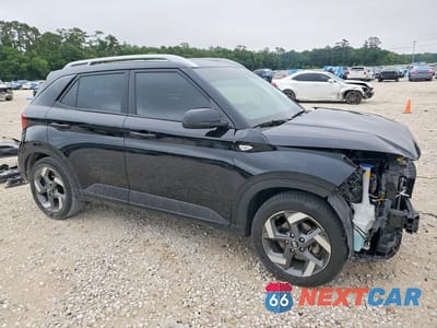 Czwarte zdjęcie samochodu z boku: 2024 HYUNDAI VENUE SEL VIN:KMHRC8A34RU288547 - miniatura