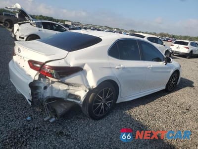 Trzecie zdjęcie samochodu z tyłu: 2023 TOYOTA CAMRY SE VIN:4T1G11AKXPU755754 - miniatura