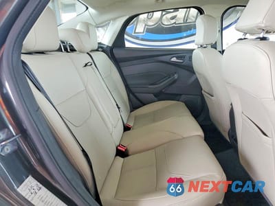 Zdjęcie 10 z 12 samochodu: 2017 FORD FOCUS TITANIUM VIN:1FADP3J20HL288147 - miniatura